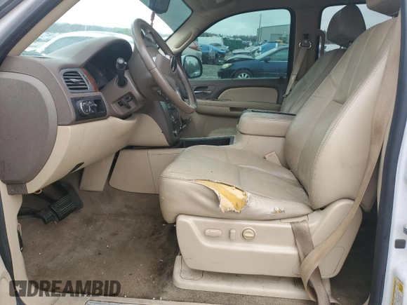 2009 GMC Yukon SLT w/4SB with VIN 1GKFC33059R161309, listed as a Copart auction lot 88947235 with 225,317 mi miles and Salvage Title. Bid and sale history available at carsss.com. Image 7.