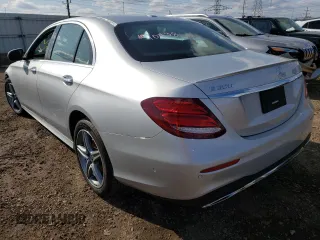 2019 Mercedes-Benz E-Class E 300 with VIN WDDZF4KB2KA657252, listed as a Copart auction lot 43012592 with 0 mi miles. Bid and sale history available at carsss.com. Image 3.