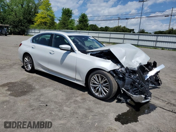 2024 BMW 3 Series 330i z VIN 3MW69FF07R8E63764, wystawiony jako Copart lot #57039575 z przebiegiem 5 355 mil mil oraz Szkoda całkowita • Salvage title. Historia ofert i sprzedaży dostępna na DreamBid. Obrazek 4.