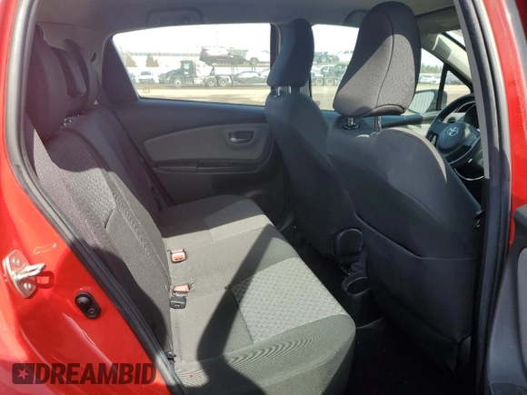 2015 Toyota Yaris L z VIN VNKKTUD39FA024366, wystawiony jako Copart lot #48335605 z przebiegiem 149 912 mil mil oraz Szkoda całkowita • Salvage title. Historia ofert i sprzedaży dostępna na DreamBid. Obrazek 10.