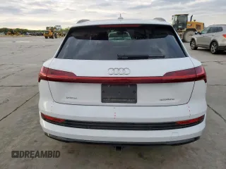 2021 Audi e-tron Premium z VIN WA1AAAGE7MB023949, wystawiony jako Copart lot #50706165 z przebiegiem 53 839 mil mil oraz Szkody całkowita. Historia ofert i sprzedaży dostępna na DreamBid. Obrazek 6.