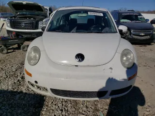 2009 Volkswagen New Beetle Coupe S with VIN 3VWRW31C39M503187, listed as a Copart auction lot 83265224 with 135,546 mi miles and Non Repairable. Bid and sale history available at carsss.com. Image 5.