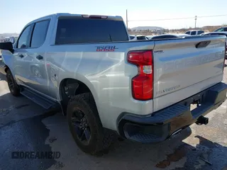 2020 Chevrolet Silverado 1500 Custom Trail Boss with VIN 1GCPYCEFXLZ122516, listed as a IAAI auction lot 41753676 with 81,507 mi miles and . Bid and sale history available at DreamBid. Image 3.
