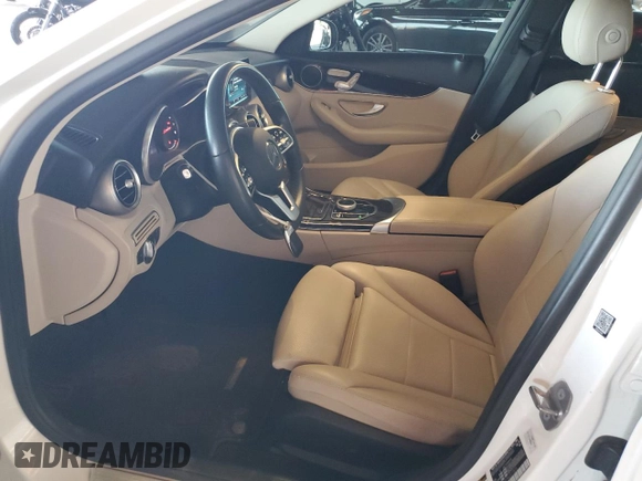 2019 Mercedes-Benz C 300 z VIN 55SWF8EB7KU317875, wystawiony jako Copart lot #55360285 z przebiegiem 39 945 mil mil oraz Szkoda całkowita • Salvage title. Historia ofert i sprzedaży dostępna na DreamBid. Obrazek 7.