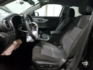 2023 Chevrolet Blazer LT с VIN 3GNKBHR44PS183047, выставлен на аукционе Copart как лот 60161605 с пробегом 66 481 миль миль и Чистый • Clean title. История ставок и продаж доступна на DreamBid. Изображение 7.