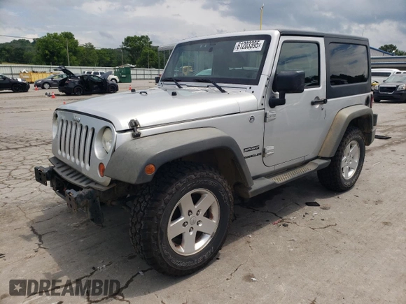2012 Jeep Wrangler Sport z VIN 1C4AJWAG4CL185009, wystawiony jako Copart lot #61203395 z przebiegiem 93 534 mil mil oraz Szkoda całkowita • Salvage title. Historia ofert i sprzedaży dostępna na DreamBid. Obrazek 1.