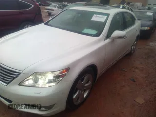 2012 Lexus LS 460 z VIN JTHBL5EF2C5108653, wystawiony jako IAAI lot #41557072 z przebiegiem 122 568 mil mil oraz . Historia ofert i sprzedaży dostępna na DreamBid. Obrazek 17.
