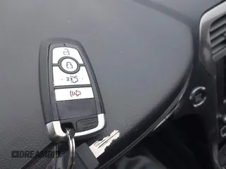 2017 Ford Fusion SE with VIN 3FA6P0HDXHR412215, listed as a IAAI auction lot 41520106 with 100,001 mi miles. Bid and sale history available at carsss.com. Image 11.