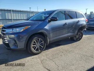 2019 Toyota Highlander SE with VIN 5TDJZRFHXKS723639, listed as a Copart auction lot 81498814 with 45,140 mi miles and Salvage title. Bid and sale history available at DreamBid. Image 1.