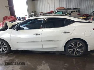 2016 Nissan Maxima SL z VIN 1N4AA6APXGC383444, wystawiony jako IAAI lot #41766069 z przebiegiem 92 629 mil mil oraz . Historia ofert i sprzedaży dostępna na DreamBid. Obrazek 15.