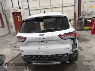 2022 Ford Escape SE z VIN 1FMCU9G61NUA42771, wystawiony jako IAAI lot #41746954 z przebiegiem 49 911 mil mil oraz . Historia ofert i sprzedaży dostępna na DreamBid. Obrazek 17.