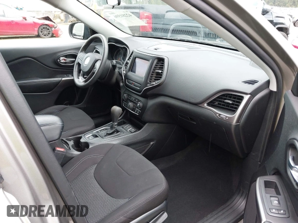 2020 Jeep Cherokee Latitude с VIN 1C4PJLCB8LD606699, выставлен на аукционе IAAI как лот 42281596 с пробегом 46 070 миль миль и . История ставок и продаж доступна на DreamBid. Изображение 5.