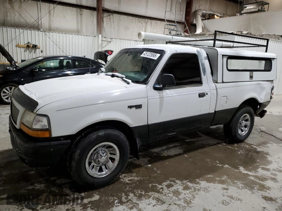 2000 Ford Ranger XL with VIN 1FTYR10V4YPB08912, listed as a Copart auction lot 45122695 with 260,093 mi miles and Salvage Title. Bid and sale history available at carsss.com. Image 1.