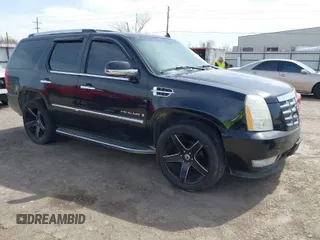 2007 Cadillac Escalade with VIN 1GYFK63837R234769, listed as a IAAI auction lot 41802615 with 254,600 mi miles. Bid and sale history available at carsss.com. Image 1.