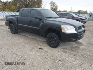2008 Mitsubishi Raider LS with VIN 1Z7HT28K38S588511, listed as a IAAI auction lot 40750993 with 196,501 mi miles. Bid and sale history available at carsss.com. Image 1.