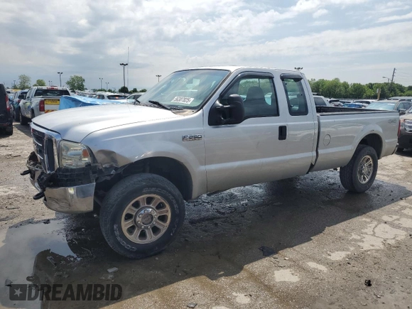 2006 Ford F-250 XL z VIN 1FTSX21556EC90337, wystawiony jako Copart lot #56307825 z przebiegiem 152 754 mil mil oraz Szkoda całkowita • Salvage title. Historia ofert i sprzedaży dostępna na DreamBid. Obrazek 1.