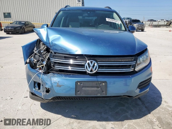 2017 Volkswagen Tiguan S с VIN WVGAV7AX2HW504340, выставлен на аукционе Copart как лот 54264525 с пробегом 78 565 миль миль и Списание • Salvage title. История ставок и продаж доступна на DreamBid. Изображение 5.