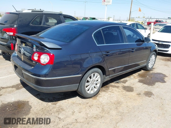 2008 Volkswagen Passat Komfort z VIN WVWJK73C28E241263, wystawiony jako IAAI lot #42021388 z przebiegiem 144 131 mil mil oraz . Historia ofert i sprzedaży dostępna na DreamBid. Obrazek 4.