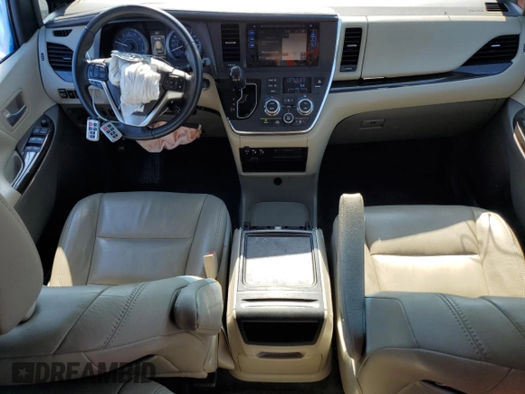 2017 Toyota Sienna XLE Auto Access Seat with VIN 5TDYZ3DC3HS868727, listed as a Copart auction lot 61308185 with 87,927 mi miles and Salvage title. Bid and sale history available at DreamBid. Image 8.