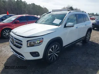 2020 Mercedes-Benz GLB 250 z VIN WDC4M4GB0LW010866, wystawiony jako IAAI lot #41720732 z przebiegiem 6 515 mil mil oraz . Historia ofert i sprzedaży dostępna na DreamBid. Obrazek 2.