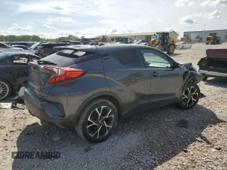 2018 Toyota C-HR XLE z VIN NMTKHMBX2JR012702, wystawiony jako Copart lot #55675245 z przebiegiem 114 391 mil mil oraz Szkody całkowita. Historia ofert i sprzedaży dostępna na DreamBid. Obrazek 3.