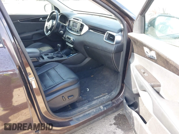 2016 Kia Sorento EX with VIN 5XYPHDA18GG039543, listed as a IAAI auction lot 42016459 with 64,121 mi miles and . Bid and sale history available at DreamBid. Image 5.
