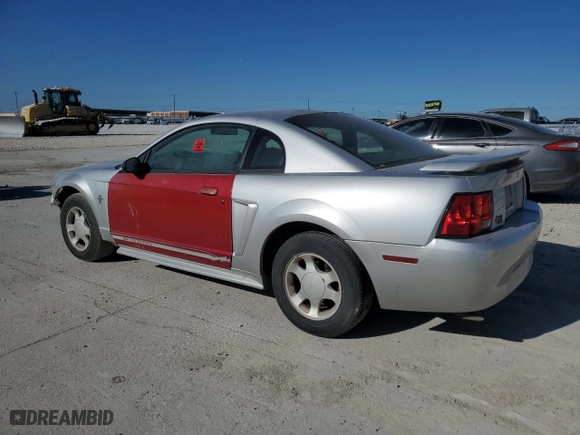 2001 Ford Mustang Standard with VIN 1FAFP40441F126933, listed as a Copart auction lot 49307575 with 95,764 mi miles and Salvage Title. Bid and sale history available at carsss.com. Image 2.