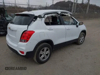 2020 Chevrolet Trax LS with VIN 3GNCJNSB7LL119507, listed as a IAAI auction lot 41829202 with 130,600 mi miles. Bid and sale history available at carsss.com. Image 4.