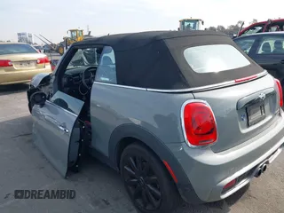 2017 MINI Convertible Cooper S z VIN WMWWG9C36H3C81439, wystawiony jako IAAI lot #41480915 z przebiegiem 64 104 mil mil oraz . Historia ofert i sprzedaży dostępna na DreamBid. Obrazek 15.