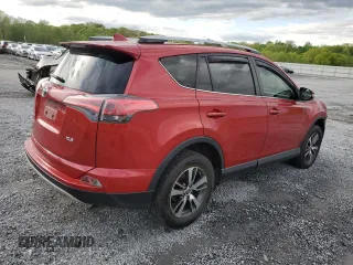 2017 Toyota RAV4 XLE with VIN JTMWFREV2HJ140848, listed as a Copart auction lot 52581035 with 83,079 mi miles and Salvage Title. Bid and sale history available at carsss.com. Image 3.