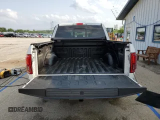 2015 Ford F-150 XLT with VIN 1FTEW1EG8FFC20685, listed as a Copart auction lot 60449545 with 117,935 mi miles and Salvage title. Bid and sale history available at DreamBid. Image 6.