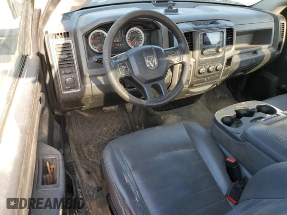 2015 Ram 1500 Express z VIN 3C6JR6AG8FG578089, wystawiony jako Copart lot #53043095 z przebiegiem 223 176 mil mil oraz Czysty tytuł • Clean title. Historia ofert i sprzedaży dostępna na DreamBid. Obrazek 8.