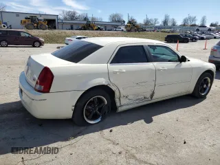2005 Chrysler 300 with VIN 2C3JA53G65H525644, listed as a Copart auction lot 48789155 with 211,074 mi miles and Salvage Title. Bid and sale history available at carsss.com. Image 3.
