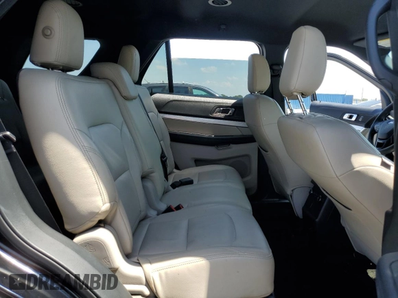 2018 Ford Explorer z VIN 1FM5K8B87JGC33251, wystawiony jako Copart lot #57468405 z przebiegiem 38 843 mil mil oraz Szkoda całkowita • Salvage title. Historia ofert i sprzedaży dostępna na DreamBid. Obrazek 11.