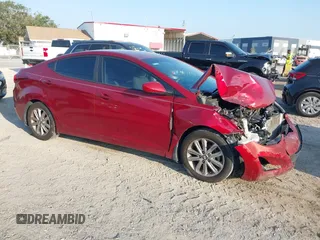 2015 Hyundai Elantra SE z VIN 5NPDH4AE2FH584067, wystawiony jako IAAI lot #42200075 z przebiegiem 133 098 mil mil oraz . Historia ofert i sprzedaży dostępna na DreamBid. Obrazek 1.
