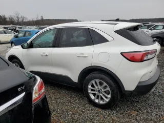 2022 Ford Escape SE with VIN 1FMCU9G69NUA61150, listed as a Copart auction lot 48352555 with 161,397 mi miles and Clean Title. Bid and sale history available at carsss.com. Image 2.