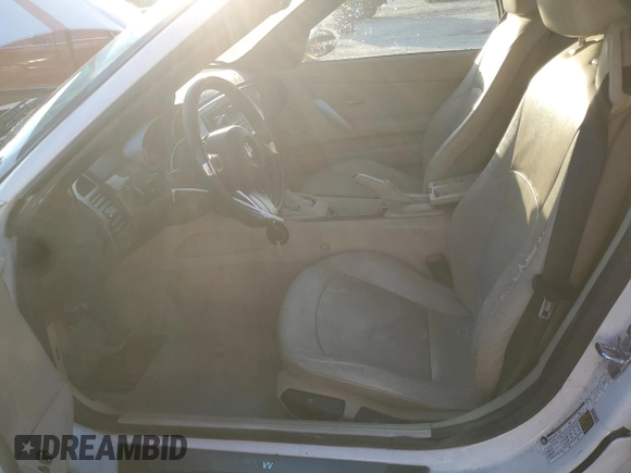 2008 BMW Z4 3.0i z VIN 4USBU335X8LW74196, wystawiony jako Copart lot #78583424 z przebiegiem 68 004 mil mil oraz Szkoda całkowita • Salvage title. Historia ofert i sprzedaży dostępna na DreamBid. Obrazek 7.