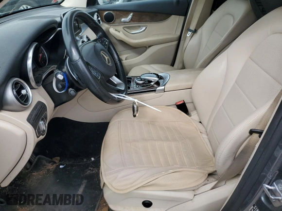 2016 Mercedes-Benz GLC 300 z VIN WDC0G4JB5GF093991, wystawiony jako Copart lot #45162625 z przebiegiem 159 985 mil mil oraz Szkoda całkowita • Salvage title. Historia ofert i sprzedaży dostępna na DreamBid. Obrazek 7.