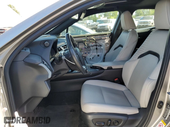 2019 Lexus UX 250h with VIN JTHU9JBH0K2002451, listed as a Copart auction lot 56042605 with 69,605 mi miles and Salvage title. Bid and sale history available at DreamBid. Image 7.