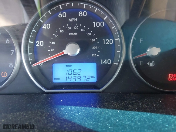 2012 Hyundai Santa Fe GLS with VIN 5XYZG3AB7CG145829, listed as a IAAI auction lot 41768390 with 143,972 mi miles. Bid and sale history available at carsss.com. Image 15.