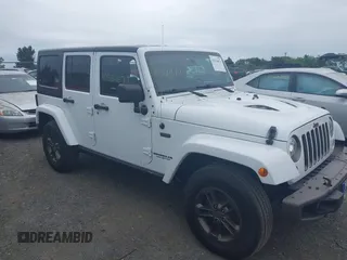 2017 Jeep Wrangler Unlimited 75th Anniversary z VIN 1C4HJWEG8HL502984, wystawiony jako IAAI lot #42354671 z przebiegiem 108 900 mil mil oraz . Historia ofert i sprzedaży dostępna na DreamBid. Obrazek 1.