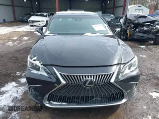 2020 Lexus ES with VIN 58ADZ1B1XLU066527, listed as a IAAI auction lot 41357739 with 41,079 mi miles. Bid and sale history available at carsss.com. Image 12.