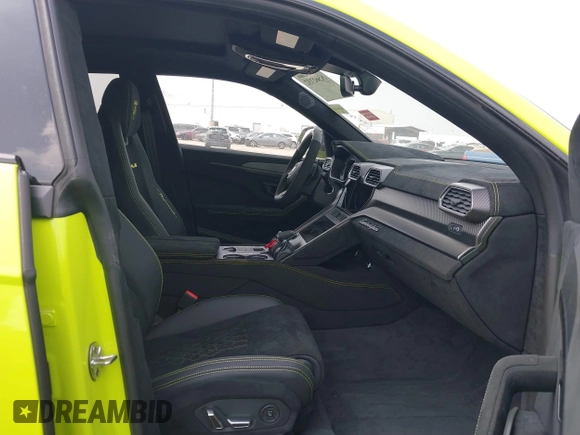 2024 Lamborghini Urus Performante z VIN ZPBUC3ZL1RLA32922, wystawiony jako IAAI lot #41561732 z przebiegiem 52 mil mil oraz . Historia ofert i sprzedaży dostępna na DreamBid. Obrazek 5.