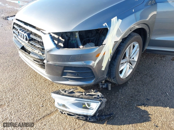 2016 Audi Q3 Premium Plus with VIN WA1BFCFSXGR014778, listed as a IAAI auction lot 41285863 with 73,044 mi miles. Bid and sale history available at carsss.com. Image 6.