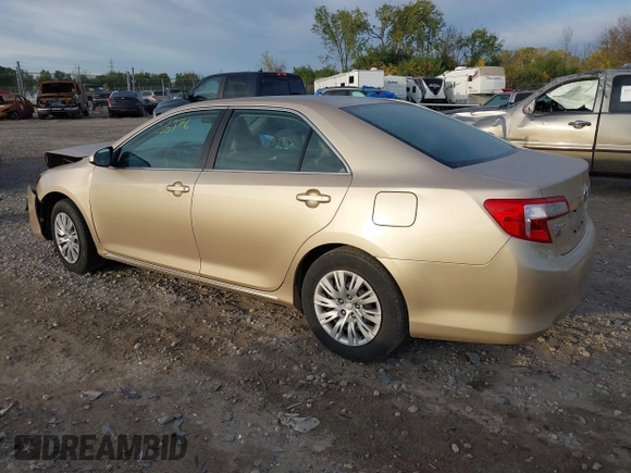 2012 Toyota Camry L with VIN 4T4BF1FK1CR201636, listed as a IAAI auction lot 37756396 with 173,929 mi miles. Bid and sale history available at carsss.com. Image 3.