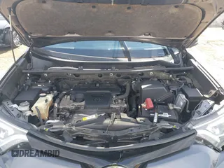 2017 Toyota RAV4 SE z VIN JTMNFREV9HJ706600, wystawiony jako IAAI lot #41109620 z przebiegiem 53 386 mil mil oraz . Historia ofert i sprzedaży dostępna na DreamBid. Obrazek 10.