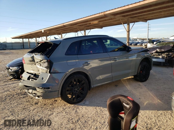 2020 Audi SQ5 Prestige with VIN WA1C4AFY8L2029155, listed as a Copart auction lot 72798372 with 32,631 mi miles. Bid and sale history available at carsss.com. Image 3.