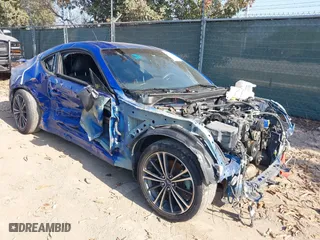 2014 Subaru BRZ Limited with VIN JF1ZCAC11E8602767, listed as a IAAI auction lot 41520227 with 117,311 mi miles. Bid and sale history available at carsss.com. Image 1.