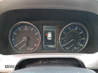 2017 Toyota RAV4 LE с VIN JTMBFREV6HJ150331, выставлен на аукционе Copart как лот 60370175 с пробегом 71 058 миль миль и Списание • Salvage title. История ставок и продаж доступна на DreamBid. Изображение 9.