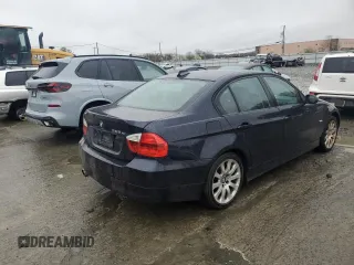 2008 BMW 3 Series 328xi z VIN WBAVC93558K039883, wystawiony jako Copart lot #52003785 z przebiegiem 162 015 mil mil oraz Szkoda całkowita • Salvage title. Historia ofert i sprzedaży dostępna na DreamBid. Obrazek 3.